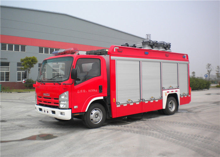 Isuzu Chassis Three Seats Light Rescue Fire Truck with Telescopic Light Tower