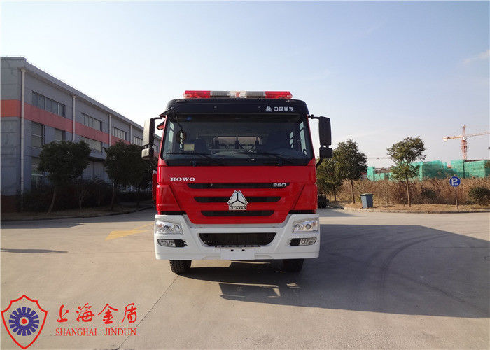 6x4 Drive Type Foam Fire Truck With Flat Top Metal Forward Turnover Cabin