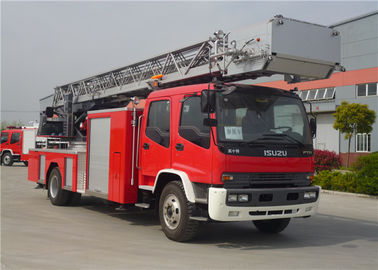 camion dei vigili del fuoco di 30M Aerial Ladder Commercial con flusso 40L/s della pompa a 1.0Mpa